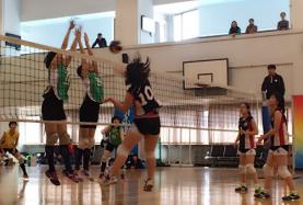 【喜报】北京十二中两支女排分别获得“2016年北京市体育传统项目学校”排球比赛第二、三名