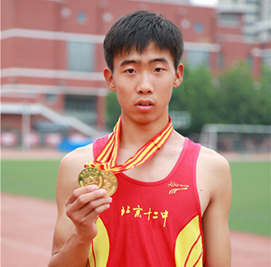 2014年北京市奥林匹克基地校400米和800米金牌获得者刘昊
